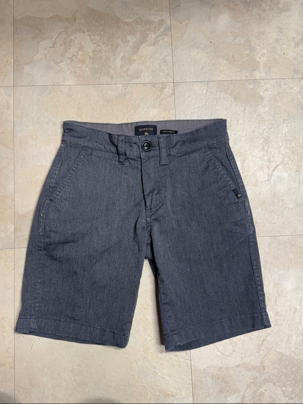Quiksilver Boys size 24 8 Charcoal Gray Flat-Front Shorts